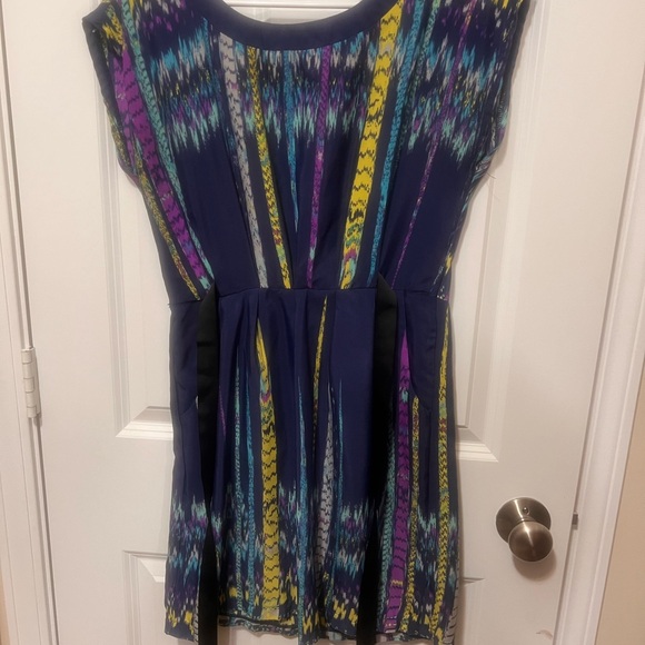 Colorful Patterned Dress - Picture 2 of 2